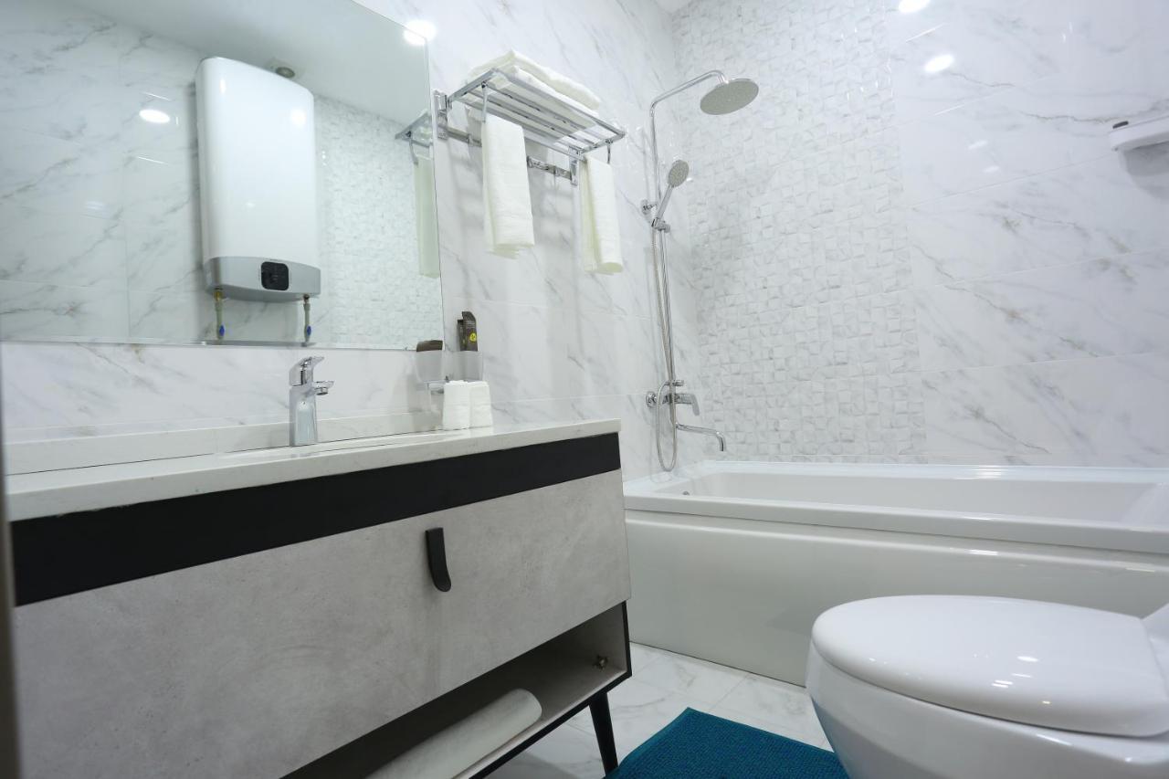 Hotel 777 Dusanbe Kültér fotó